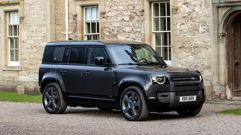 2023 Land Rover Defender SE front right in black